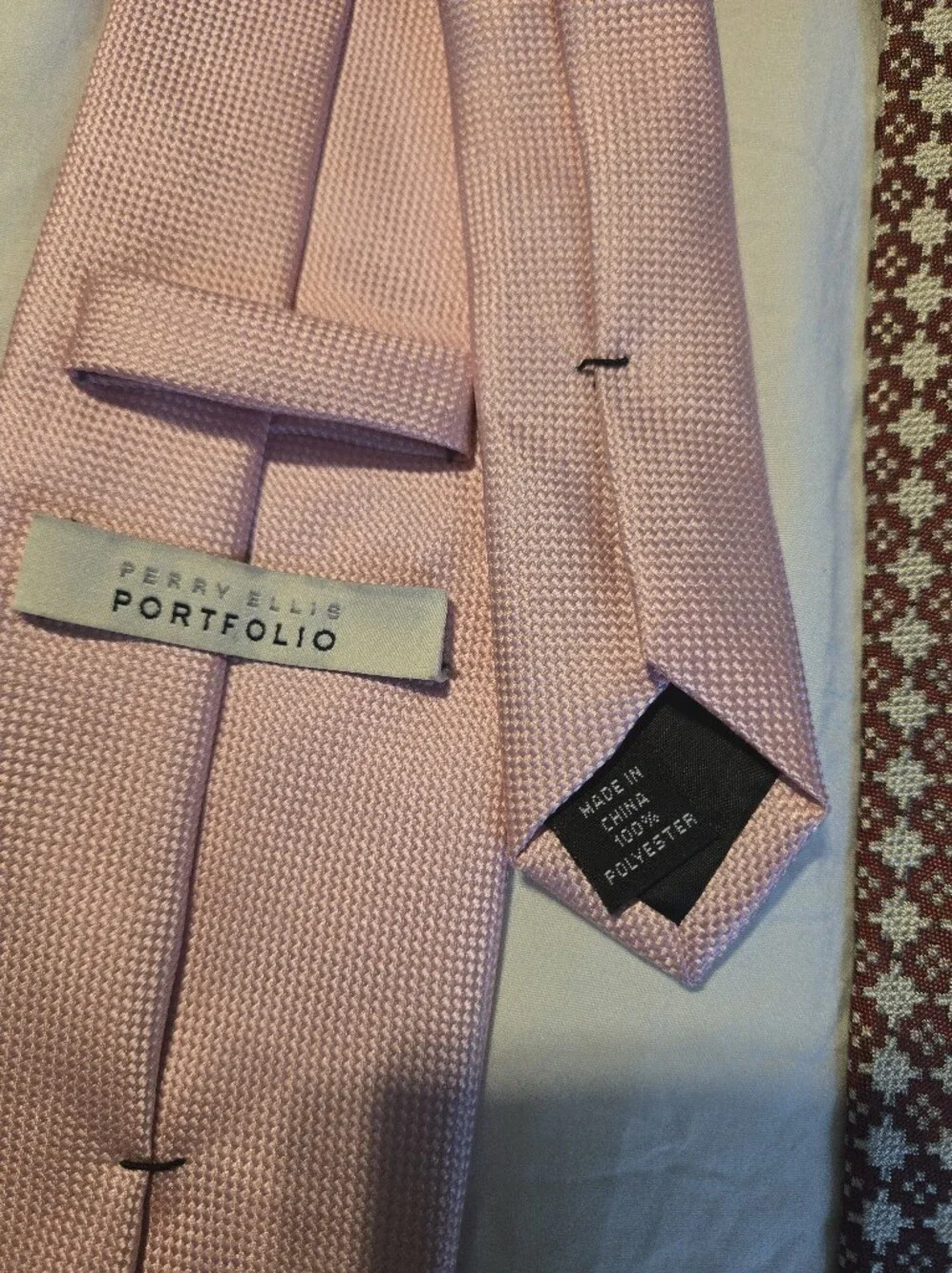 Lot 2 Mens Ties Silk Bert Pulitzer Perry Ellis Pink Burgundy Geometric 3.5